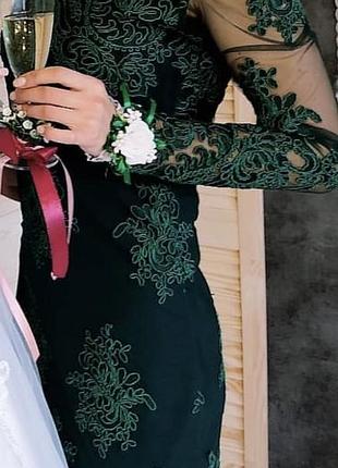 Сукня футляр