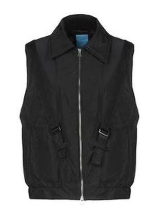 Стильный редкий эксклюзивный жилет escada