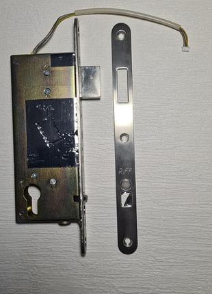 Электромеханический ригельный дверной замок dori riff-12v (рифф-12)