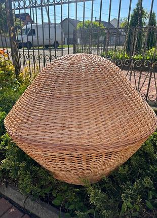 Велика плетена люстра