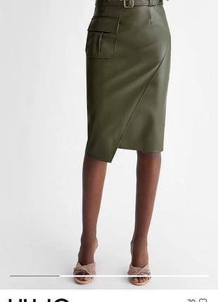 Жіноча чорна спідниця фірми « liu.jo ( мілан )