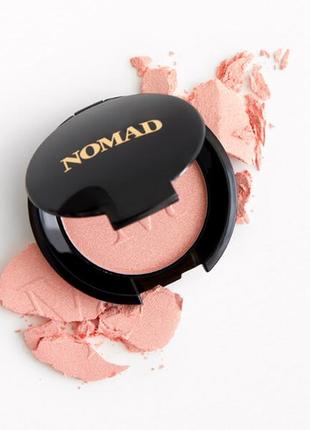 Хайлайтер золотистый розовый персиковый nomad
sydney bathers kiss of sun highlighter beach