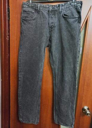 Джинсы мужские
