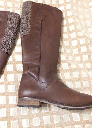 Женские кожаные  высокие коричневые сапоги с широким голенищем wild &amp; wald