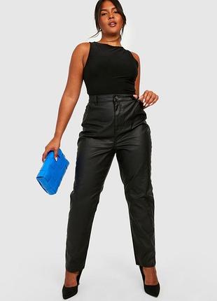 Чорні брюки-мом пропитка під шкіру, uk 24