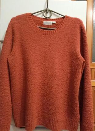 Мягкий теплый свитерок