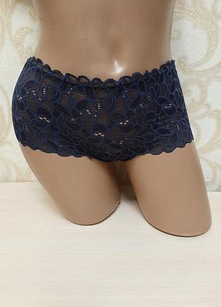 Красивые кружевные ажурные трусики
