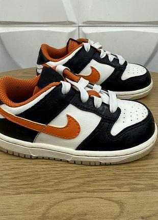Оригінальні дитячі кросівки nike dunk low