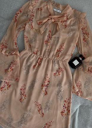 Шифонова сукня в квітковий принт