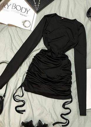 Сукня з затяжками