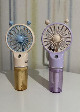 Мини-вентилятор-спрей многоцветный: ручной, аккумулятор, охлаждение и увлажнение воздуха в одном приборе