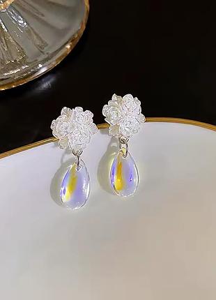 Серьги цветочки прозрачные капельки