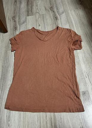 Футболка жіноча