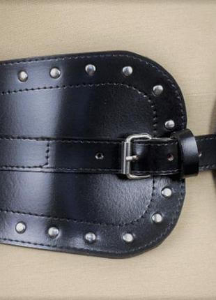 Женский кожаный пояс широкий