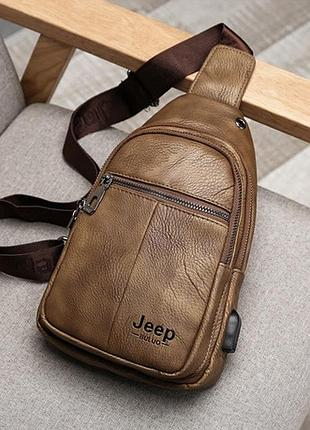 Мужская сумка бананка на грудь барсетка на плечо кроссбоди jeep с usb экокожа светло-коричневый