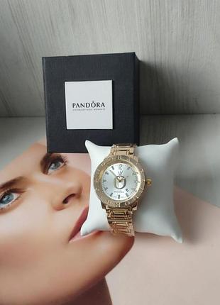 Часы наручные pandora в коробке gold