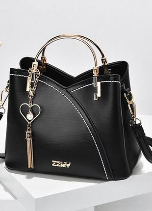 Стильная женская сумка на плечо, модная сумочка с брелком черный с черным