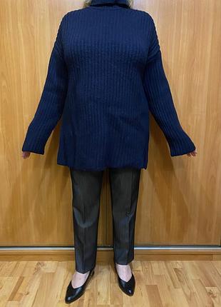 Дуже теплий светр з горлом