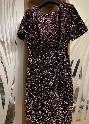 Святкова оксамитова сукня в паєтки р.12