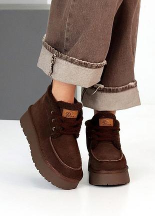 Модные коричневые женские угги зимние теплые на меху зима