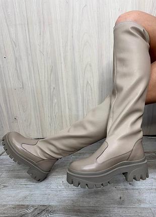 Зимові шкіряні чоботи трендові