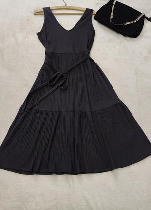 Сукня ярусна в рубчик