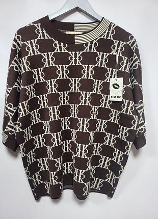 Трендовые свитера, новые, размер xl-xl.