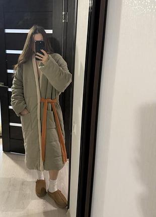 Тепле халат пальто offhours оригінальний зимовий верхній одяг off hours утеплена зимова куртка кімоно на завʼязках offhours