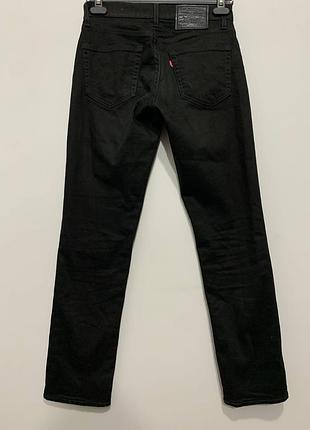 Чоловічі чорні джинси levis