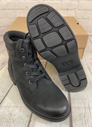 Продам шкіряни черевики від ugg