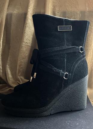 Черевики утеплені tommy hilfiger розмір 40