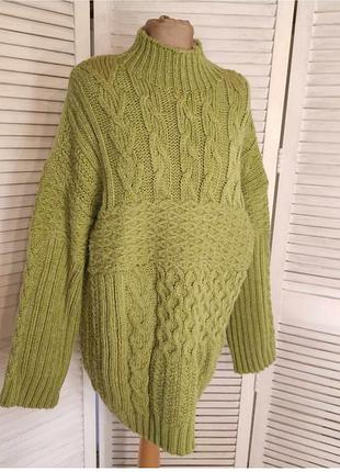 Стильний светр оверсайз