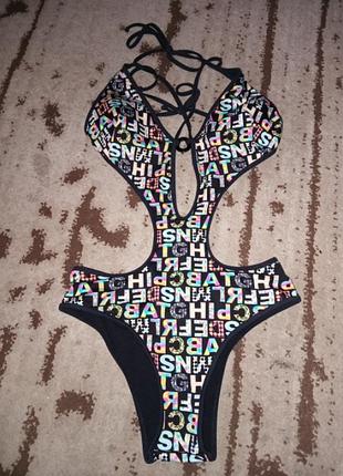 Красивейший купальник. lorina. 38 p.