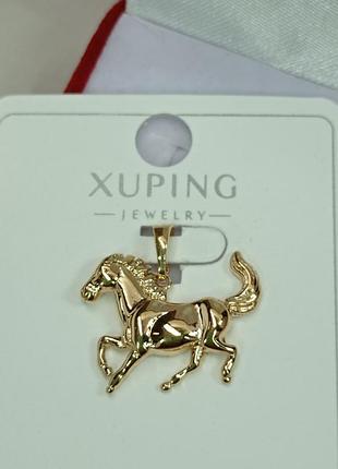 Символ 2026 года. шикарный кулон лошади. позолота.