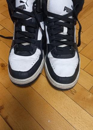 Кроссовки мужские (могут быть унисекс) размер виден на язычке. 
стан 9/10