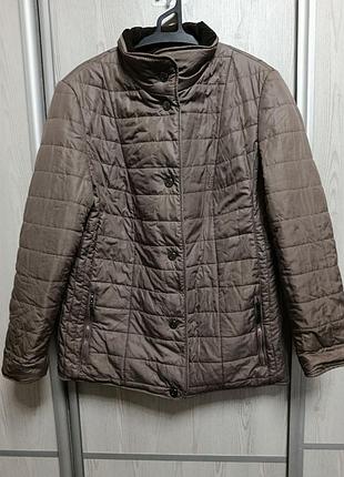 Продам женскую курточку