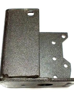 Кронштейн кріплення бампера