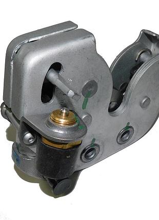 Замок кріплення кабіни правий,t245697