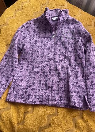 Светр жіночий