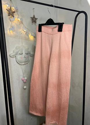 Розовые брюки с люрексной нитью
