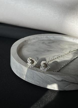 Сережки протяжки срібло 925 проби сердечка з камінчиками одинарні позолота