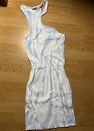 Приталена сукня zara