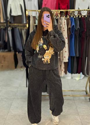 Костюм с принтом labububu