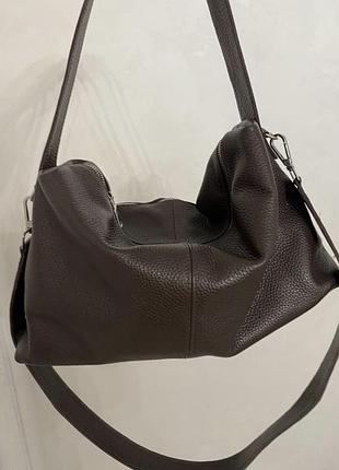 Новая стильная кожаная больная вместительная сумка