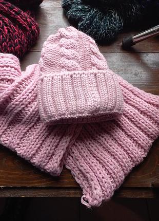 Шапка +хомут крупной вязки с косичкой