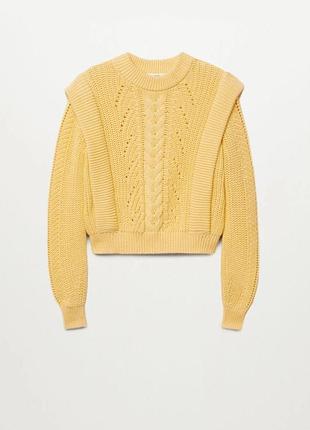 Очень красивый объемный натуральный свитер