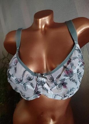 Красивый бюстик минимайзер мягкая чашка на косточках