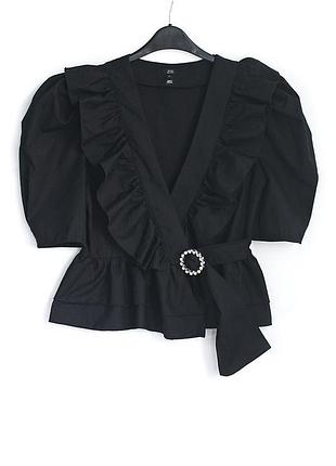 Нереально гарний топ з рюшами та об’ємними рукавами