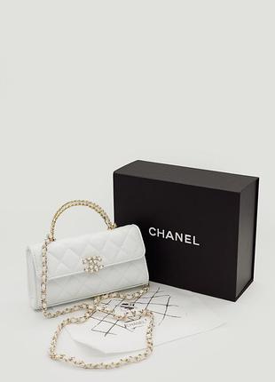 Жіноча біла сумочка