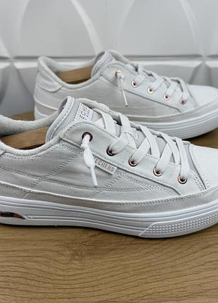 Оригінальні кеди skechers